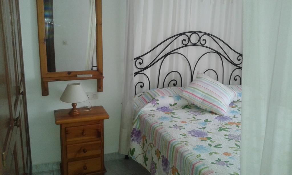 Apartamentos Gabriel Sans Fornells  Zimmer foto